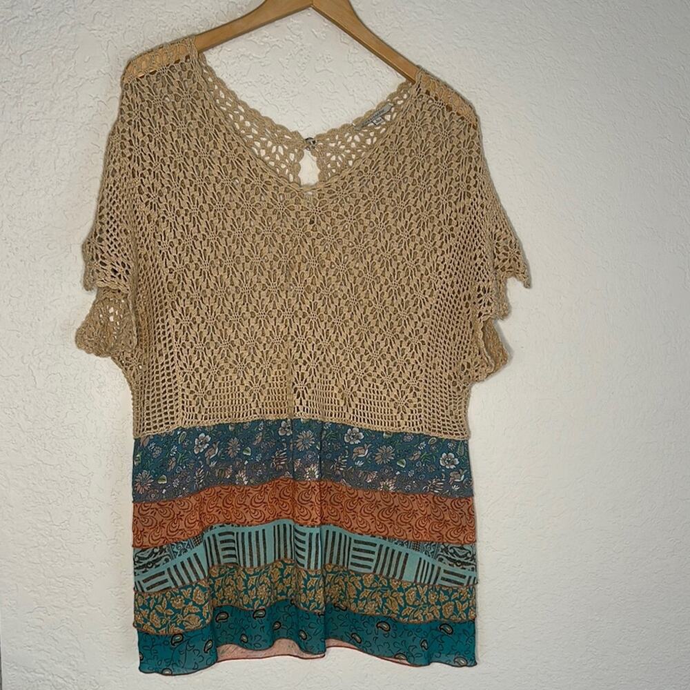 John Mark Beige Crochet Knit Top with Teal and Rust Printed Hem